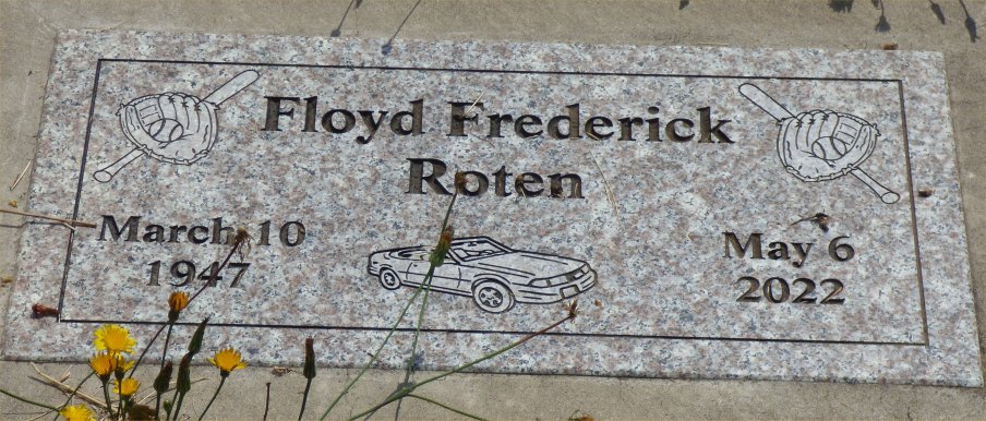 [Freddy's gravestone]